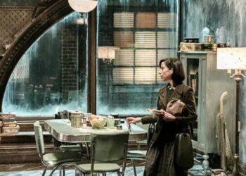 The Shape of Water - Set Design and Decor Tells Its Own Story