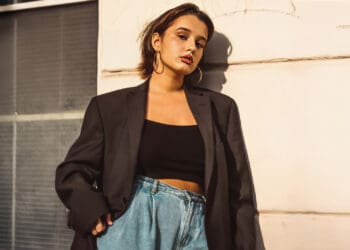 How to Wear a Blazer with Jeans In 2024