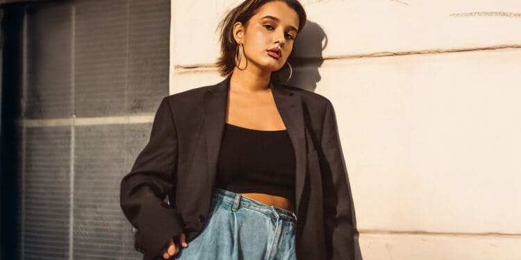 How to Wear a Blazer with Jeans In 2024