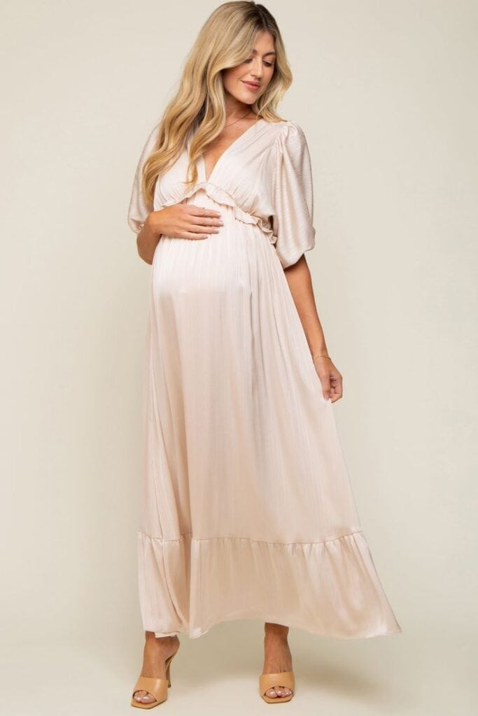 The Best Flowy Maternity Dresses for Every Occasion