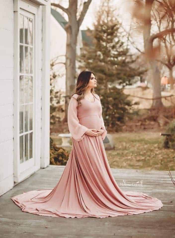 The Best Flowy Maternity Dresses for Every Occasion