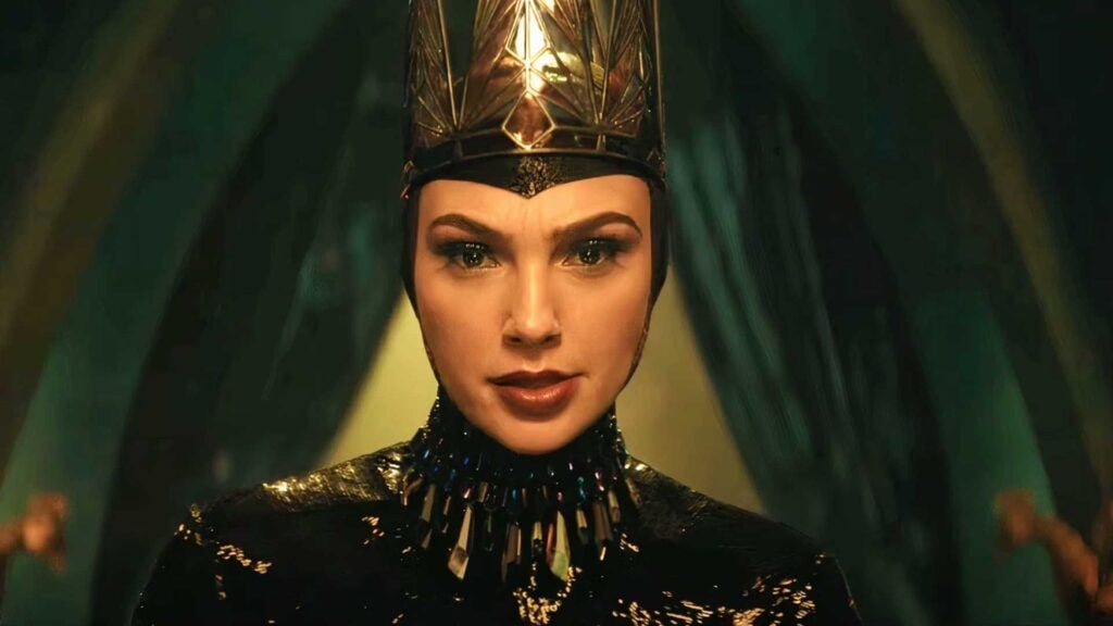 Gal Gadot snow white