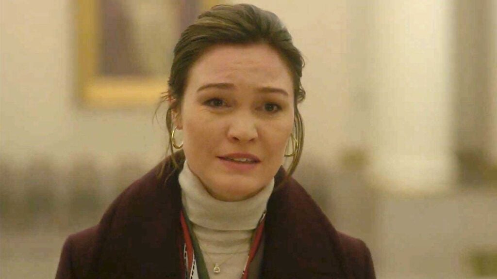 Julia Stiles orphan movie 2022