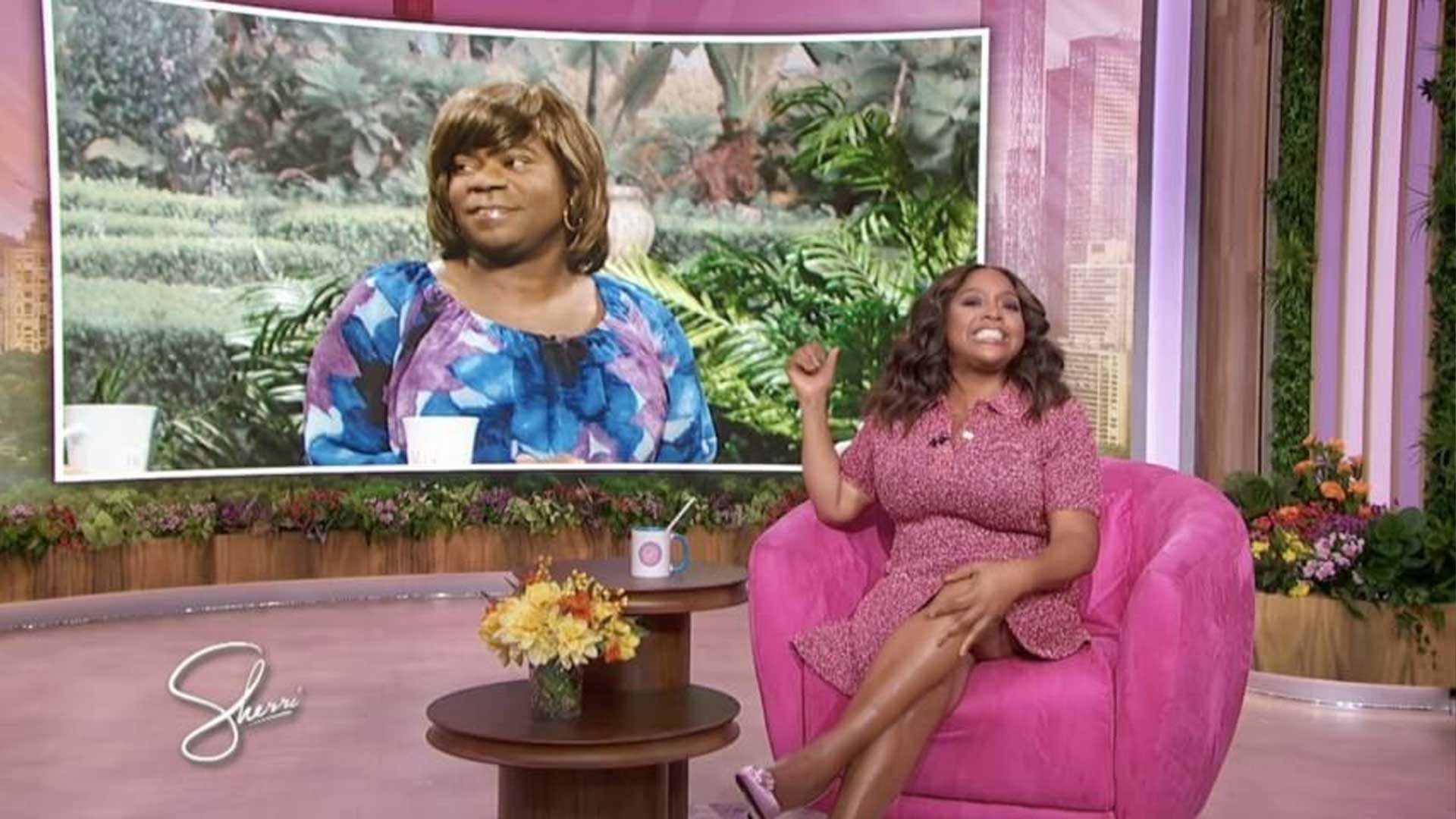 Tracy Morgan in dress