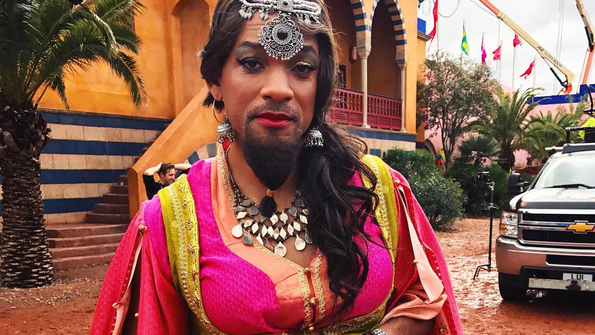 Will Smith in a dress aladdin