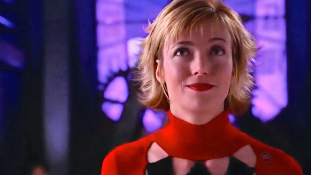 mia sara birds of prey