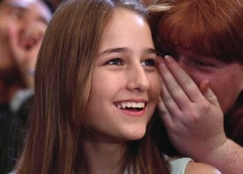 Deep Impact Leelee Sobieski