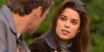 Julia Salinger From Party of Five