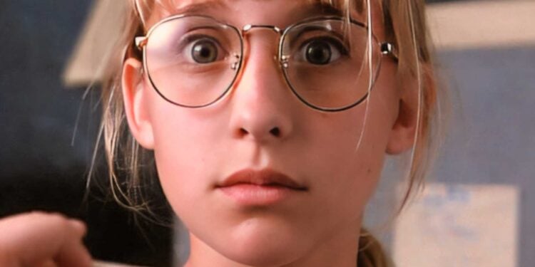 Young Allison Mack Actress