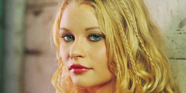 Emilie de Ravin Roswell