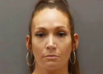 jennifer-lopez-look-alike-mug-shot